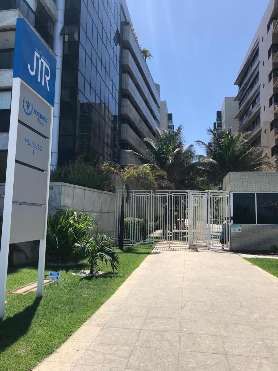Apartamento Aconchegante Em Beira-mar - Piscina, Ar Condicionado, Garagem, Churrasqueira, Otima Localizacao Maceió