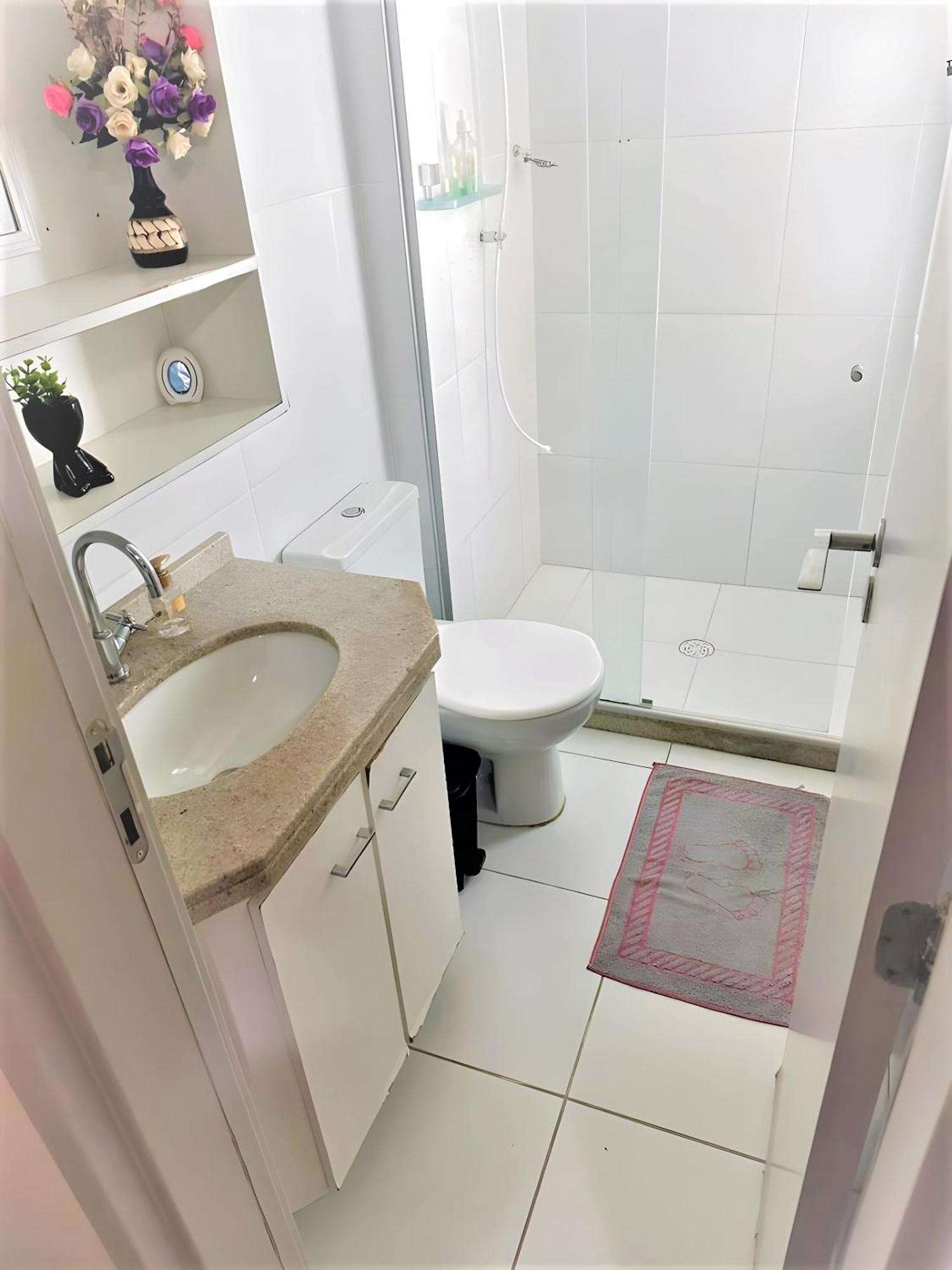 Apartamento Aconchegante Em Beira-mar - Piscina, Ar Condicionado, Garagem, Churrasqueira, Otima Localizacao *