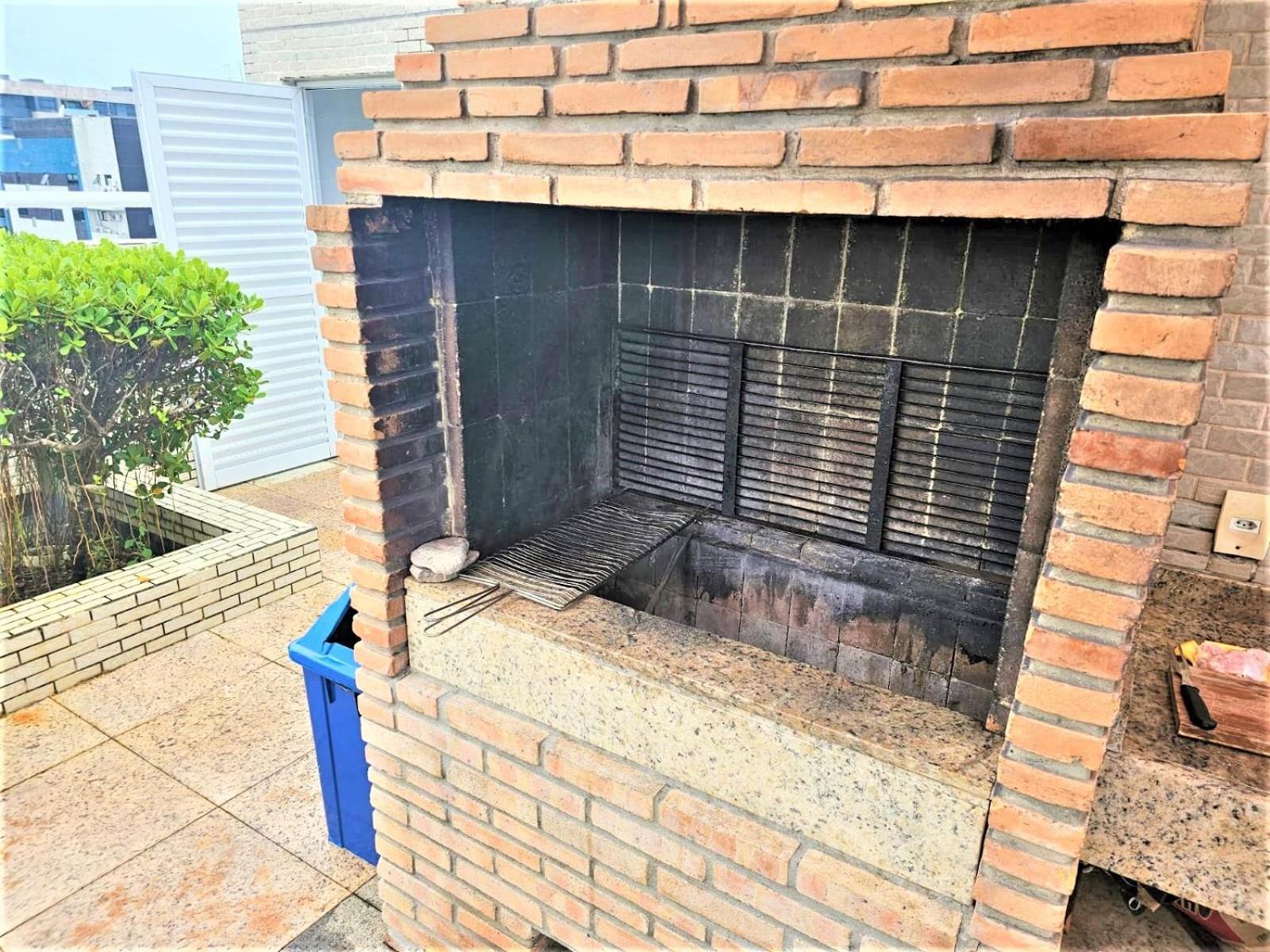 Aconchegante Em Beira-mar - Piscina, Ar Condicionado, Garagem, Churrasqueira, Otima Localizacao